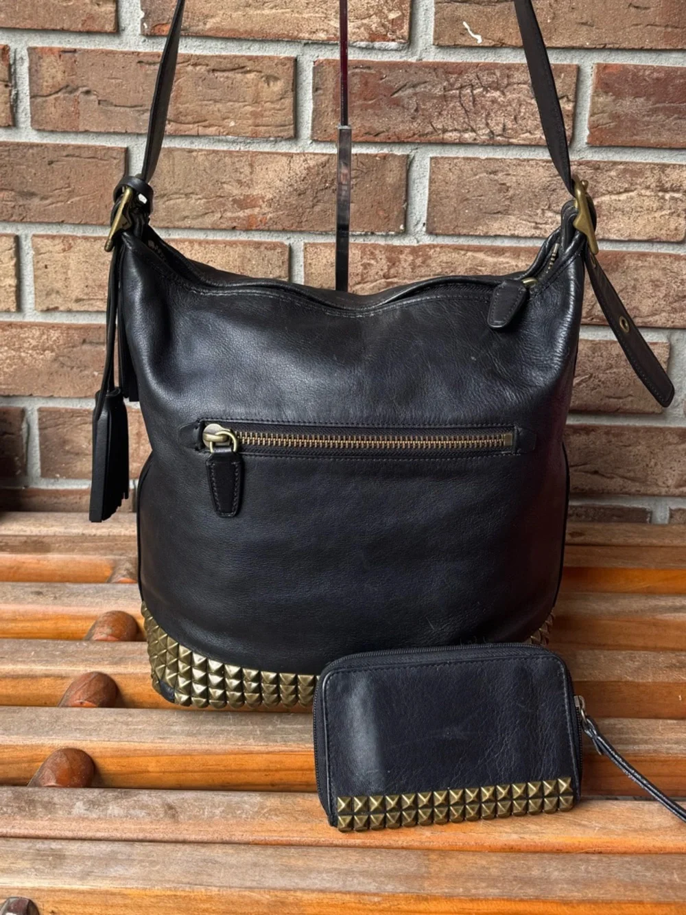 Coach Legacy Studded Duffle Bag With Adjustable Strap And Matching Wristlet - Picture 2 of 14